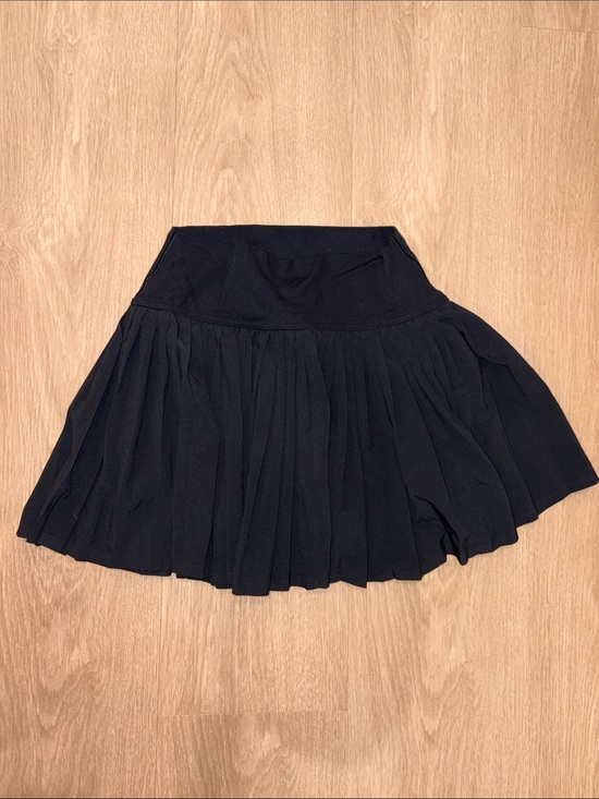 aerie Dresses & Skirts - aerie Black Pleated Circle Skirt